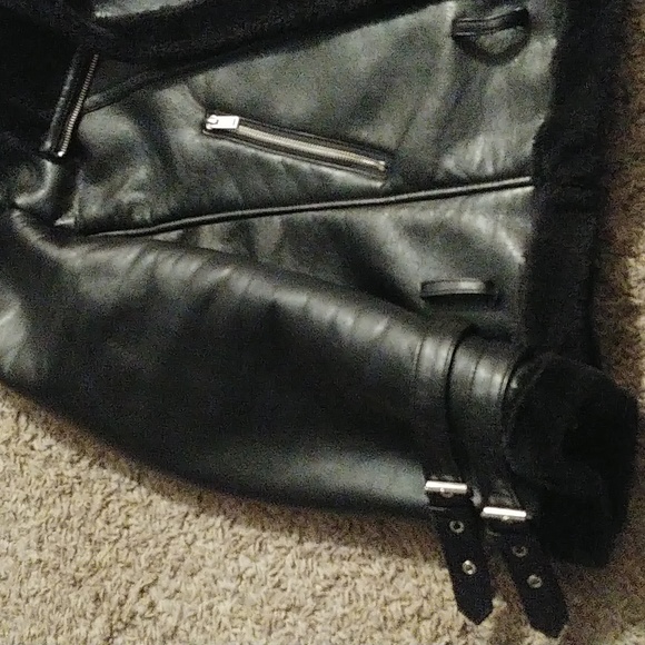 Mark Alan New York Shearling - Picture 5 of 16